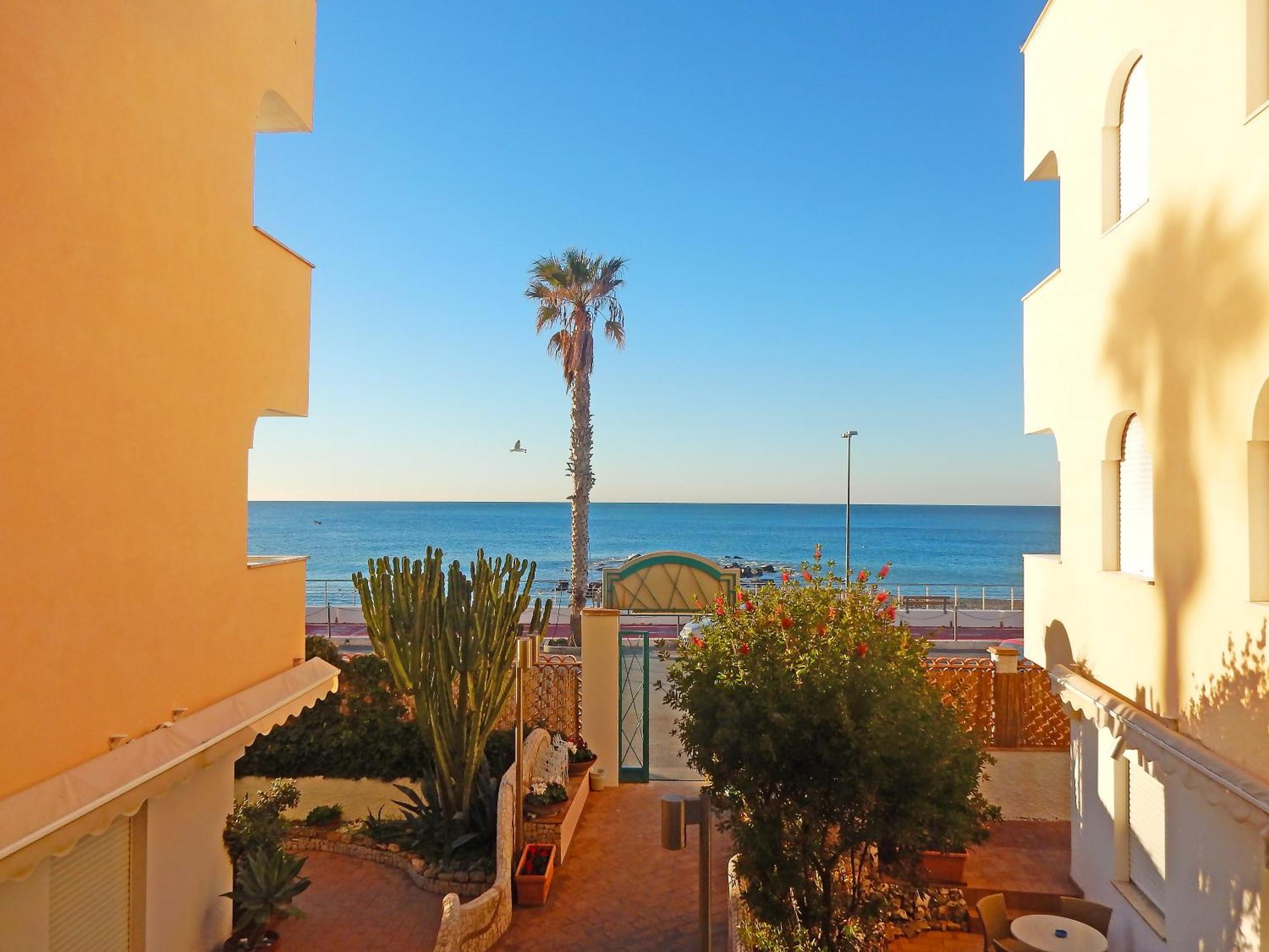 Hotel Kaly Ventimiglia Bagian luar foto