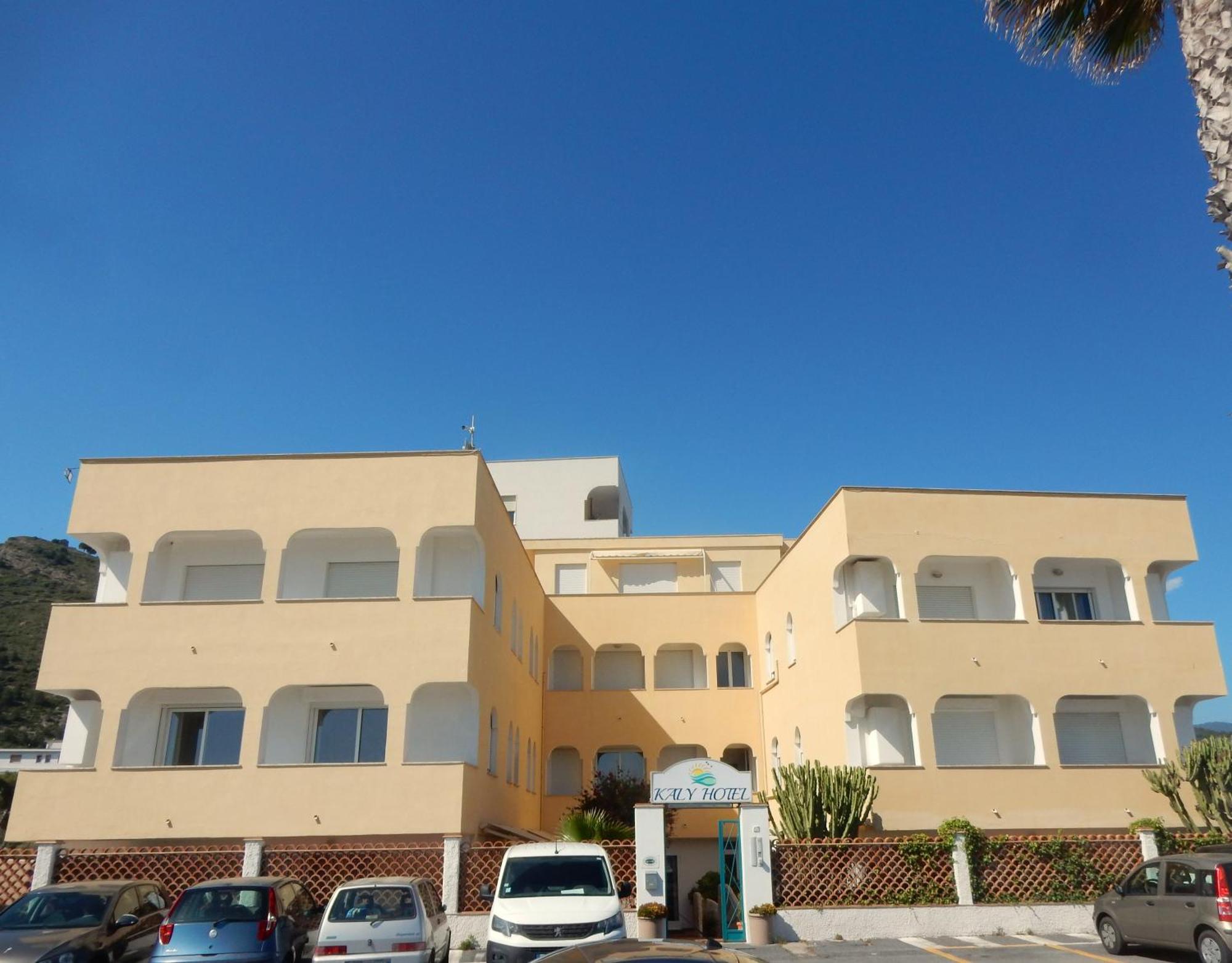 Hotel Kaly Ventimiglia Bagian luar foto