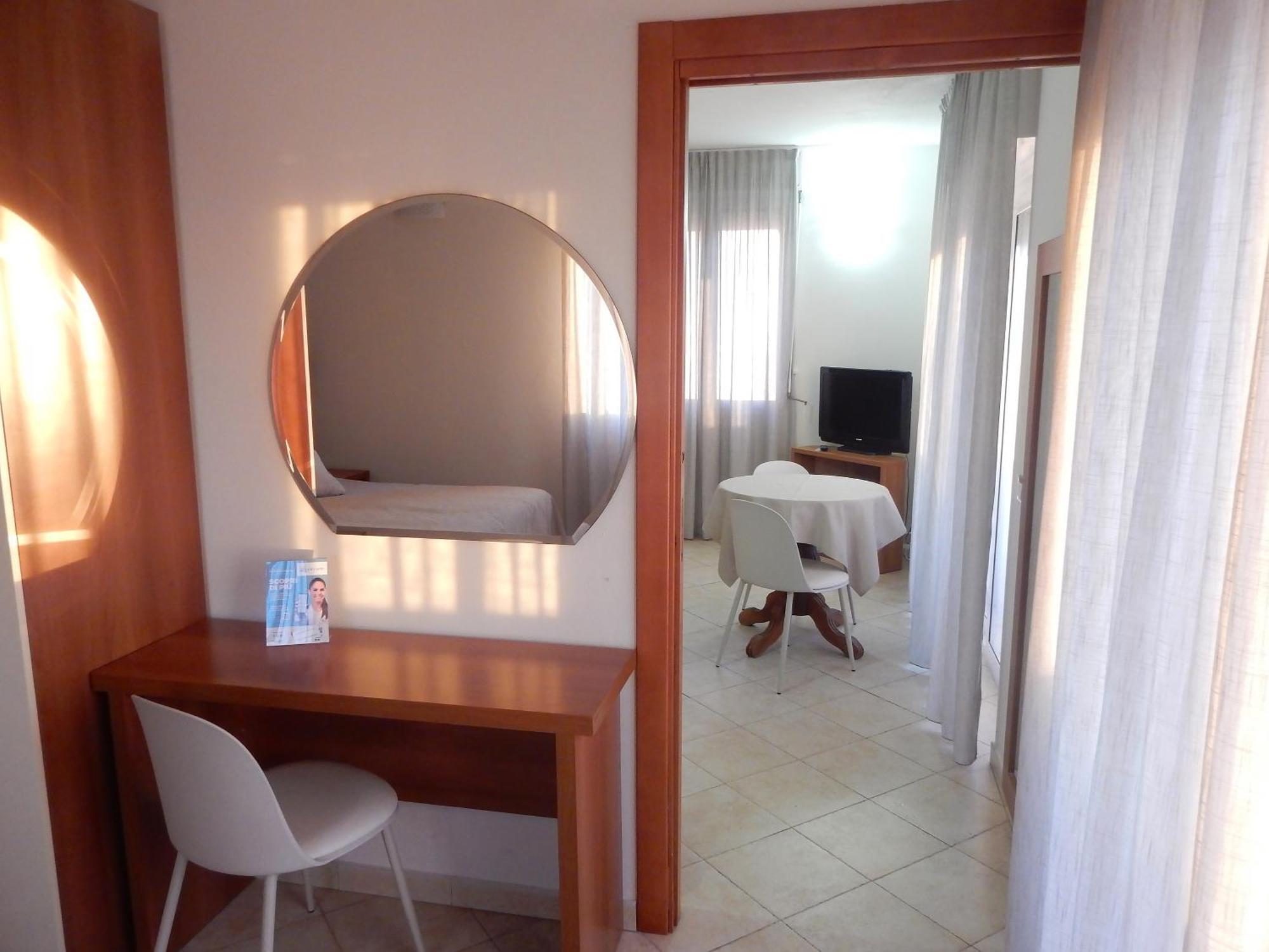 Hotel Kaly Ventimiglia Bagian luar foto