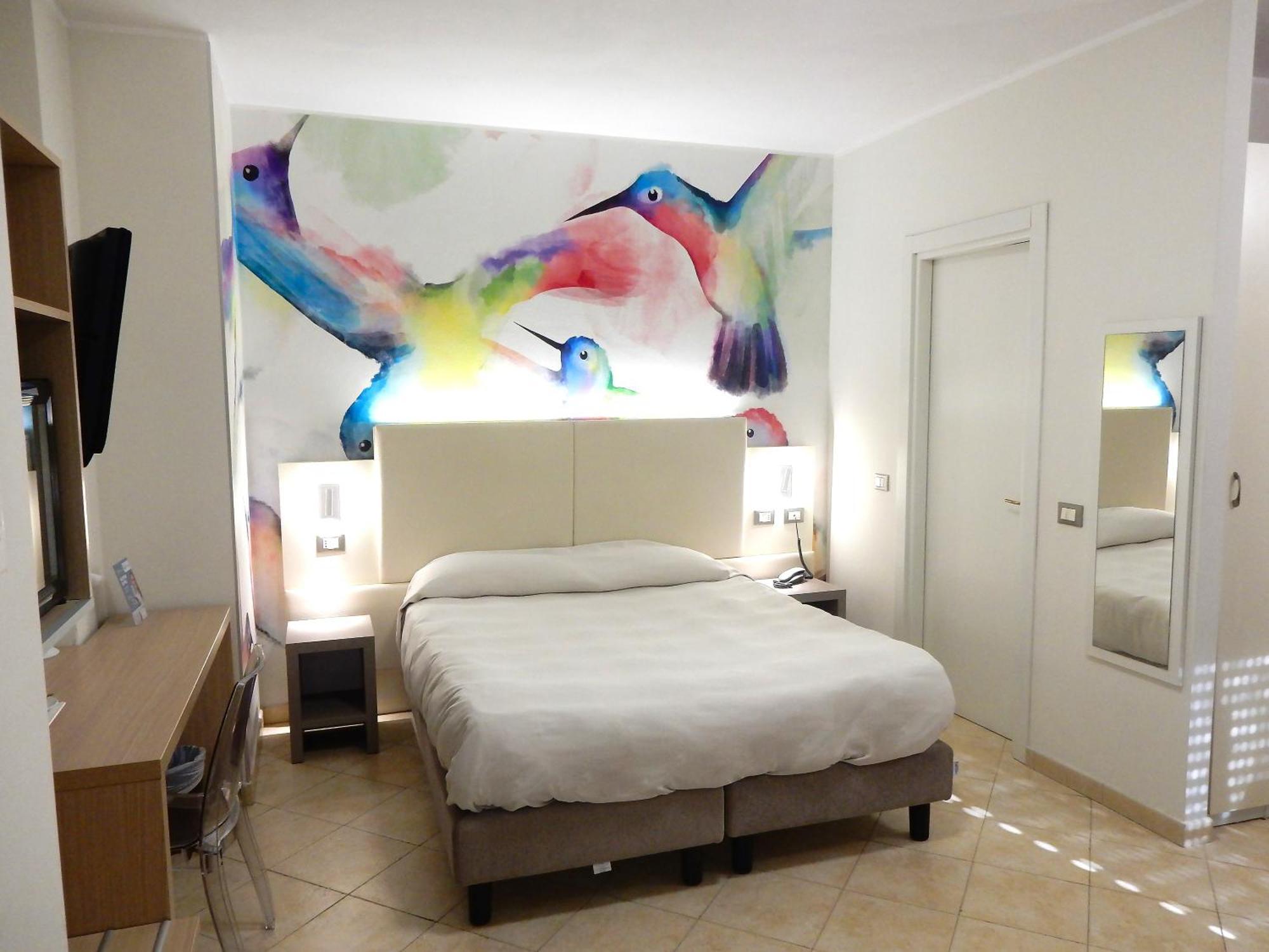 Hotel Kaly Ventimiglia Bagian luar foto