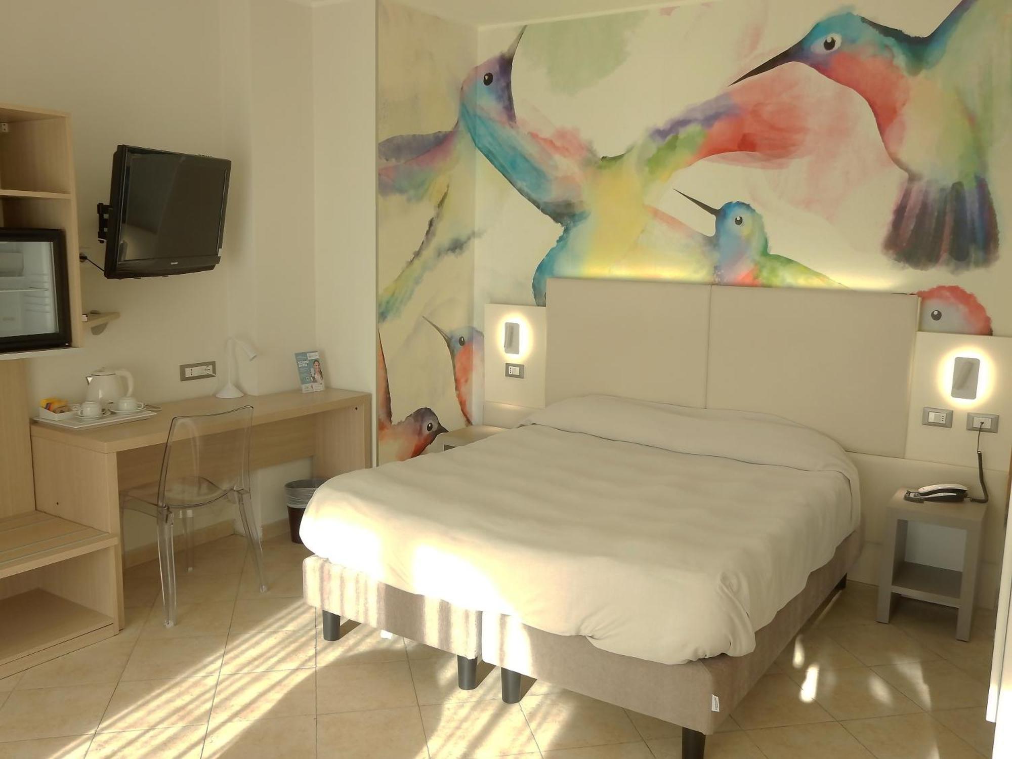 Hotel Kaly Ventimiglia Bagian luar foto