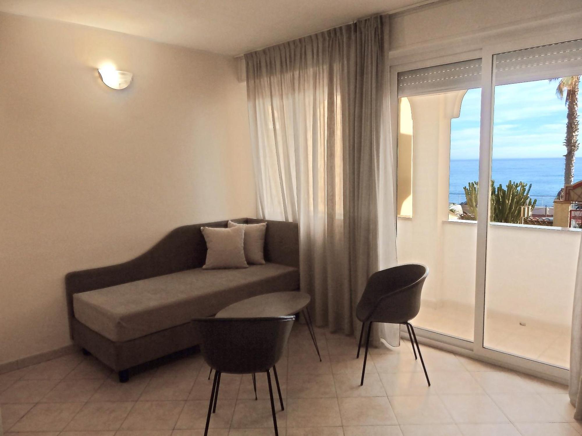 Hotel Kaly Ventimiglia Bagian luar foto
